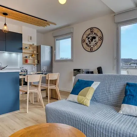 Apartment *marc : * *